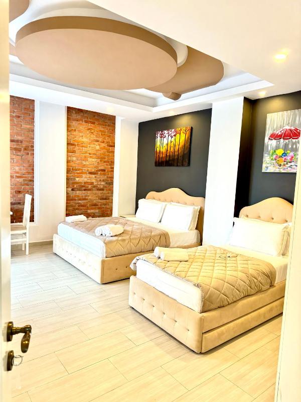 Standard Triple Room image 1