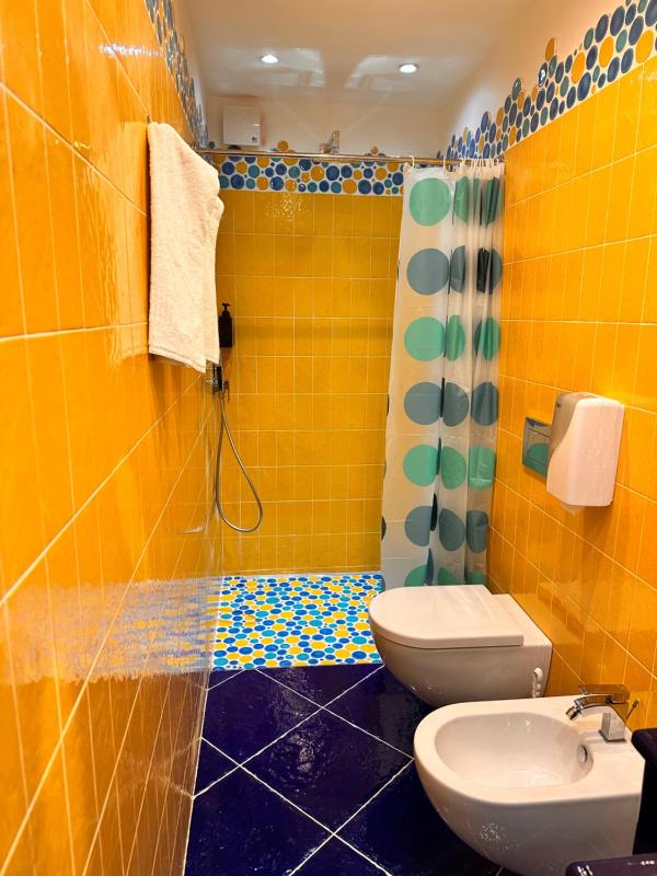 Queen View Apartment - No kitchen - image 3