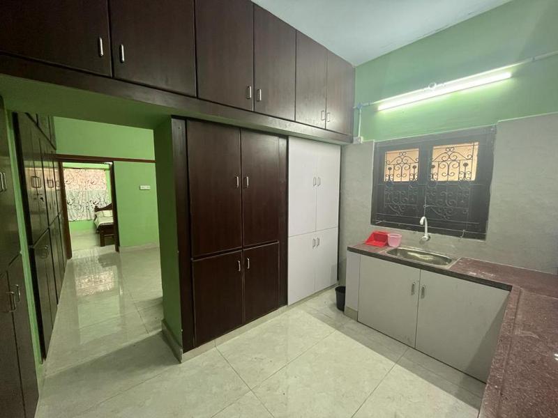 Entire House Recently Renovated - image 8