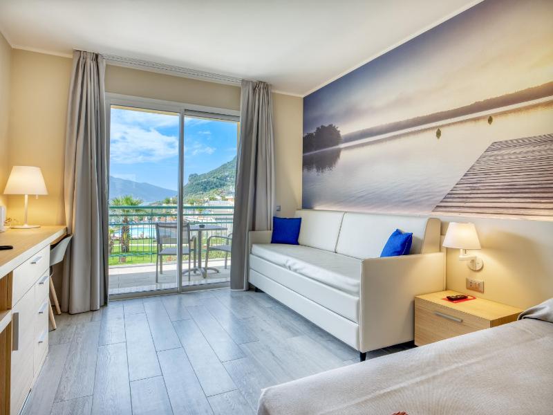 Panoramic Double or Twin Room image 3