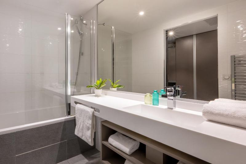 Standard Double Room image 4