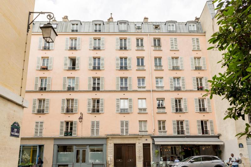 Superior Apartment image 4