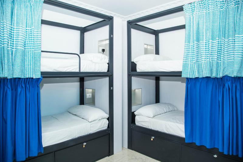 Bed in 8-Bed Mixed Dormitory Room image 1
