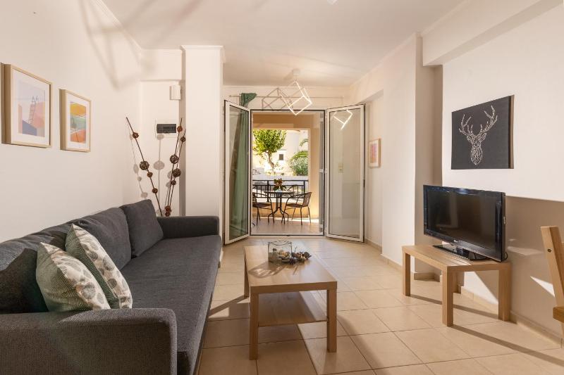 Castello Apartments - image 6