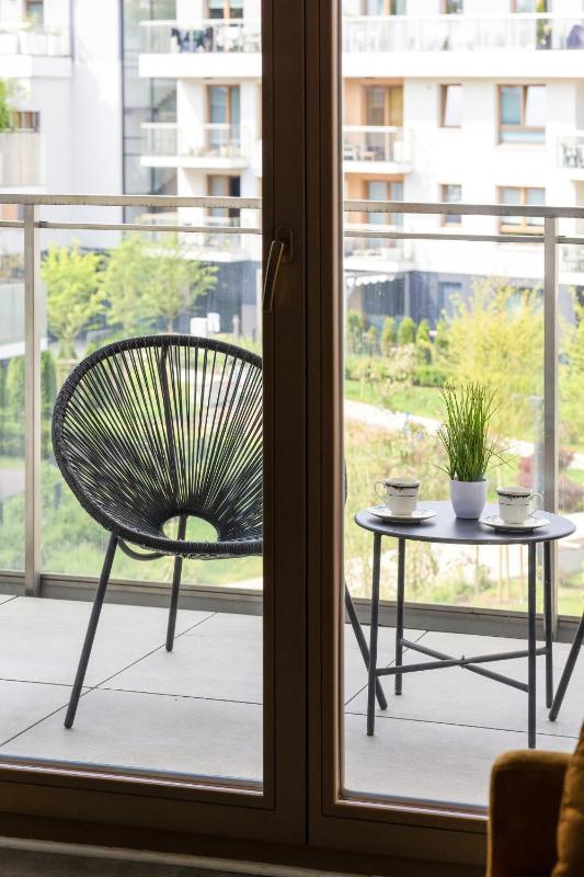 Klimatyczny Apartament na Wilanowie Parking & Balkon by Noclegi Renters - image 10
