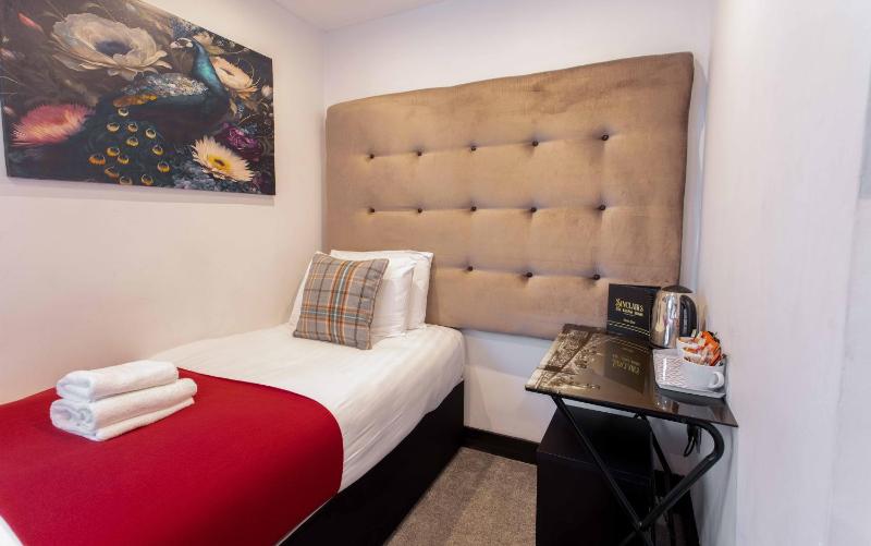 Triple Room image 1