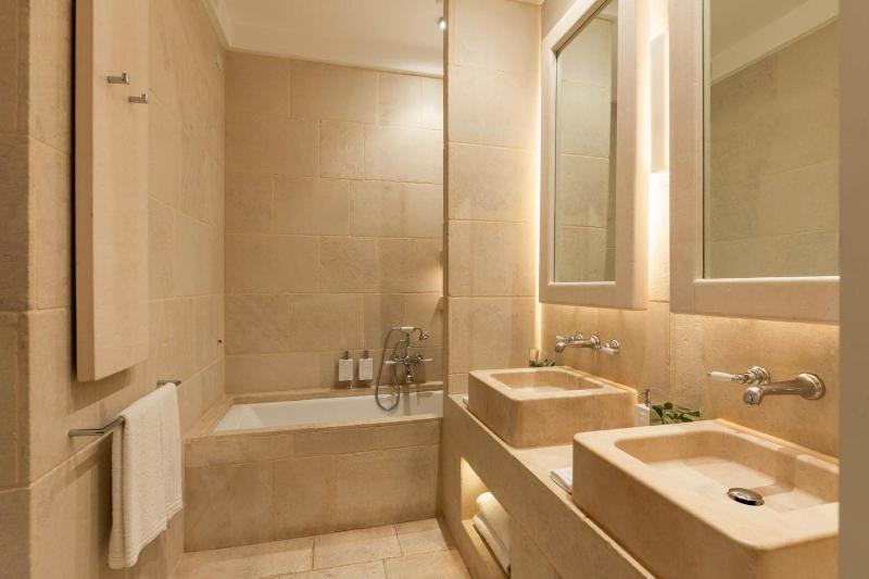 Deluxe Double Room with Sea View - La Corte image 2