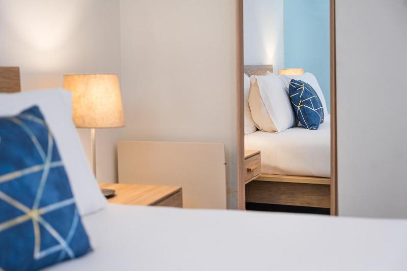 GuestReady - Costa Cabral Guesthouse - image 21
