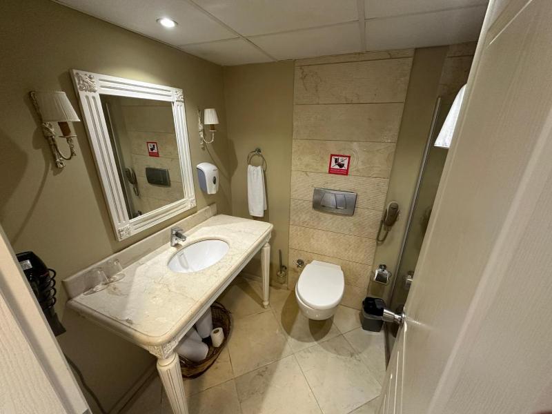 Deluxe Double Room with Castle View image 1