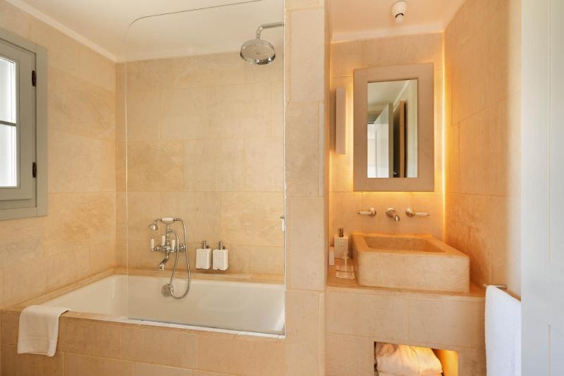 Two-Bedroom Apartment - Split Level - Il Borgo image 3