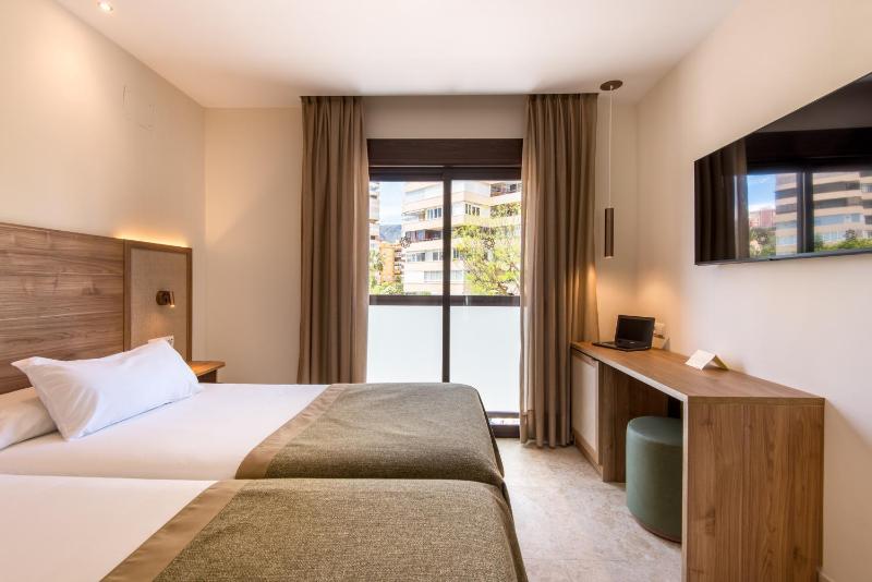 Double or Twin Room image 3