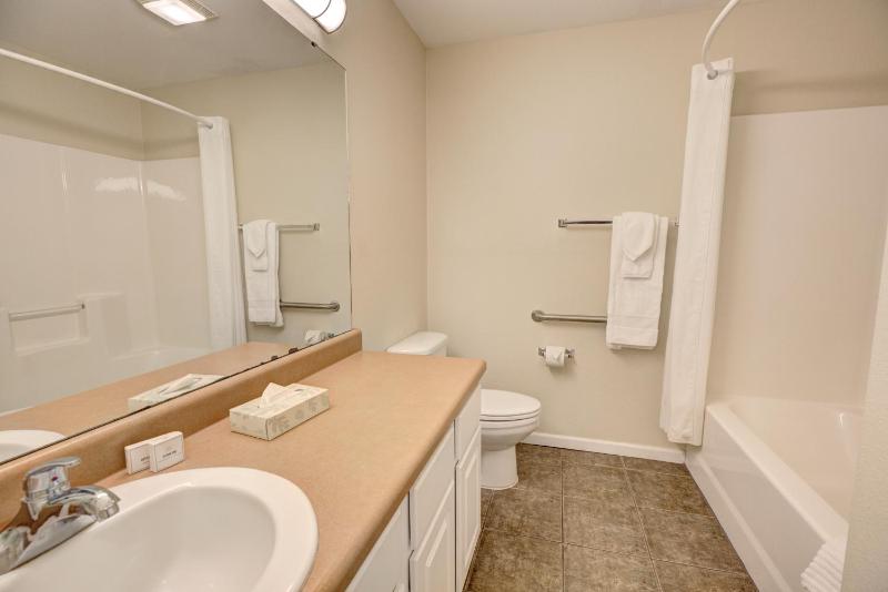 Three-Bedroom Apartment image 4