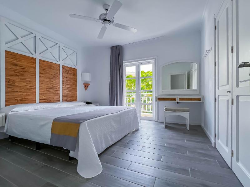 Apartamentos Parque del Sol - image 18