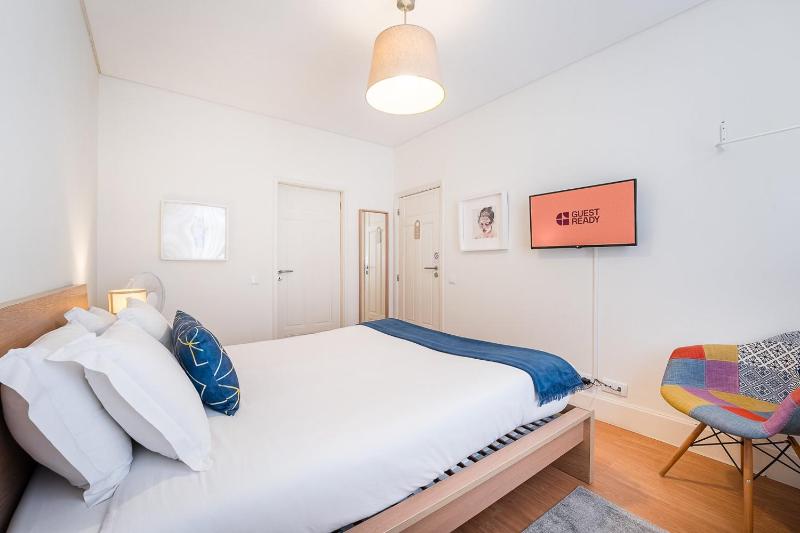 GuestReady - Costa Cabral Guesthouse - image 31