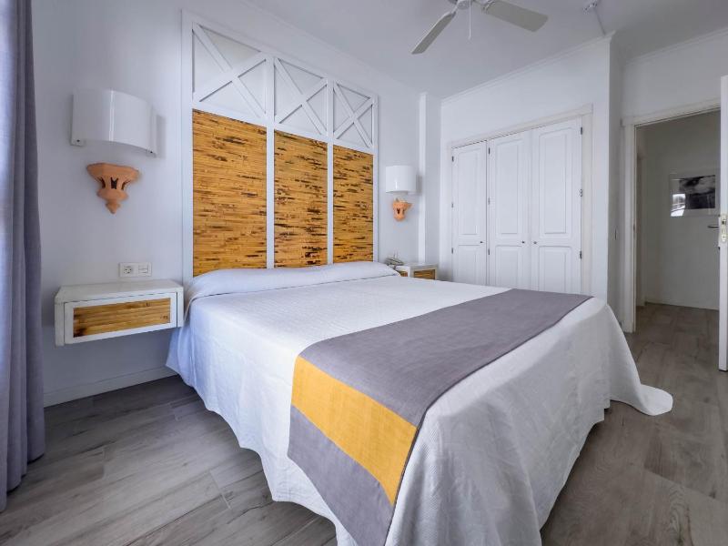 Apartamentos Parque del Sol - image 37