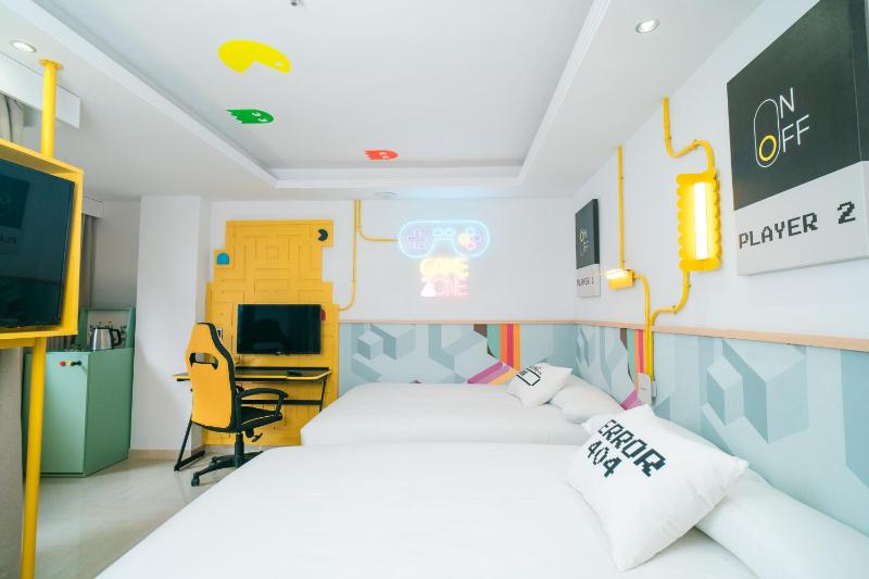 Premium Quadruple Room image 1