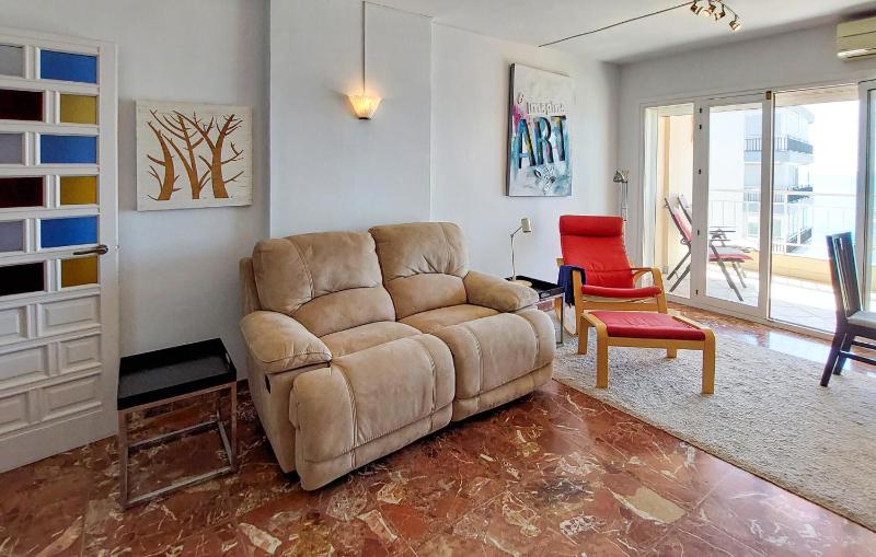 Cozy Apartment In Fuengirola With House Sea View - image 5