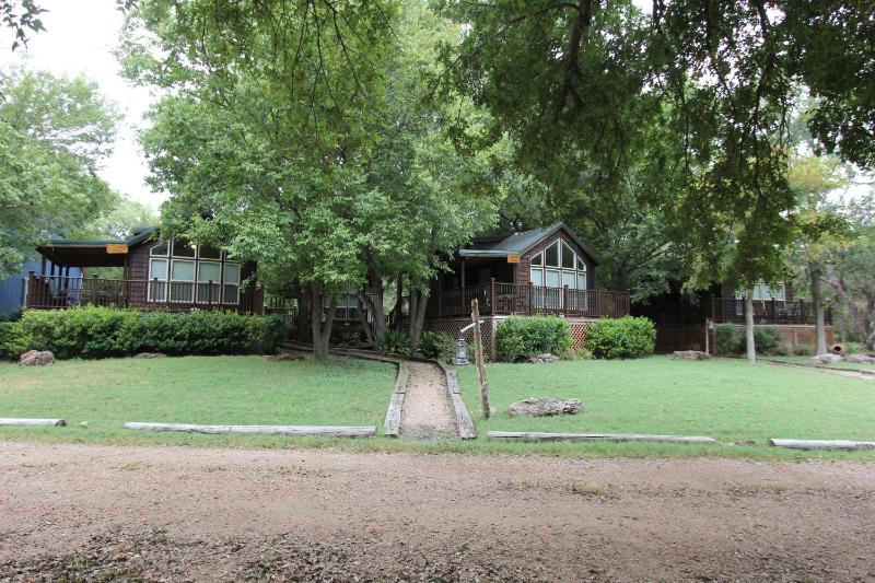 Fig Cabin - image 34