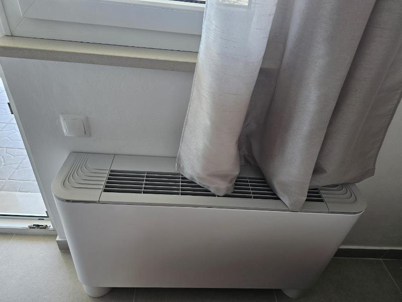 Double Room with Balcony image 2