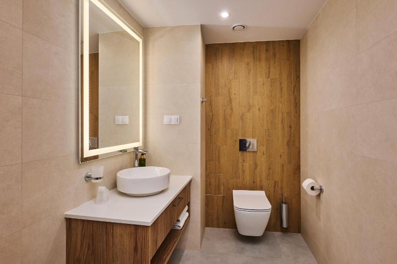 Apartment image 3