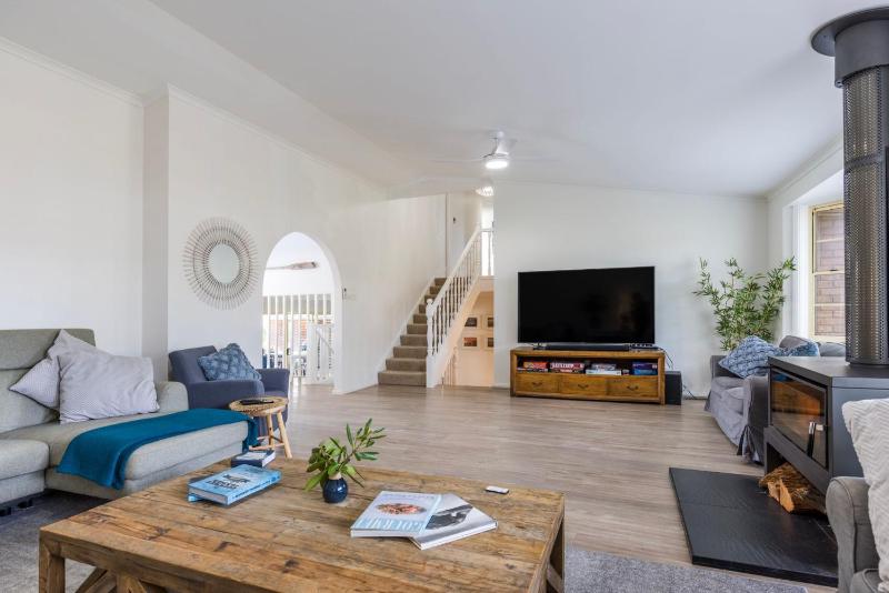 Anglesey - Pet Friendly with Pool - 4 Mins Walk to Beach - image 31