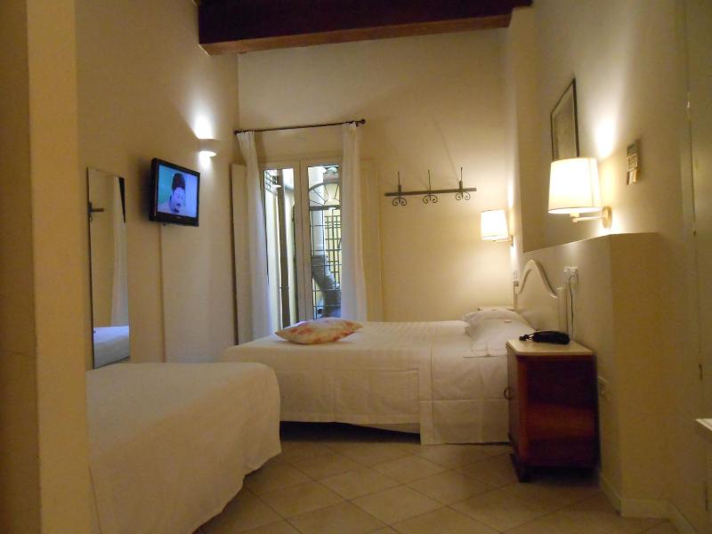 Triple Room image 2
