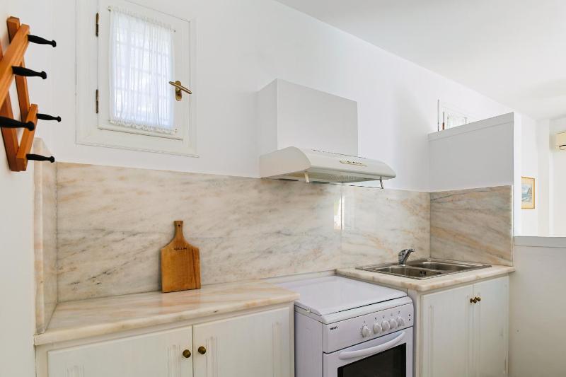 One-Bedroom Apartment semi down-stair level image 4