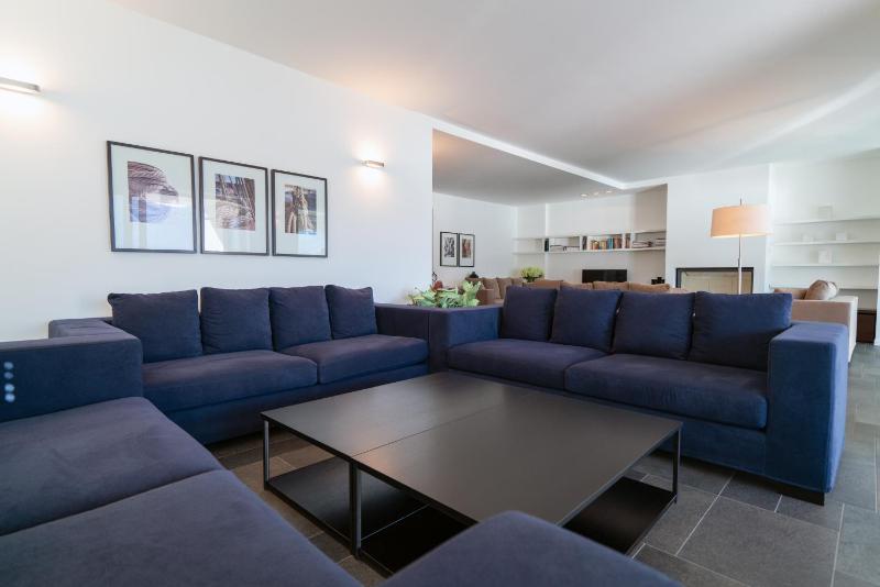 Three-Bedroom Villa image 4