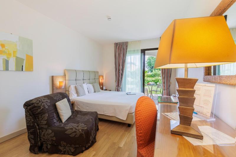 Double Room image 1