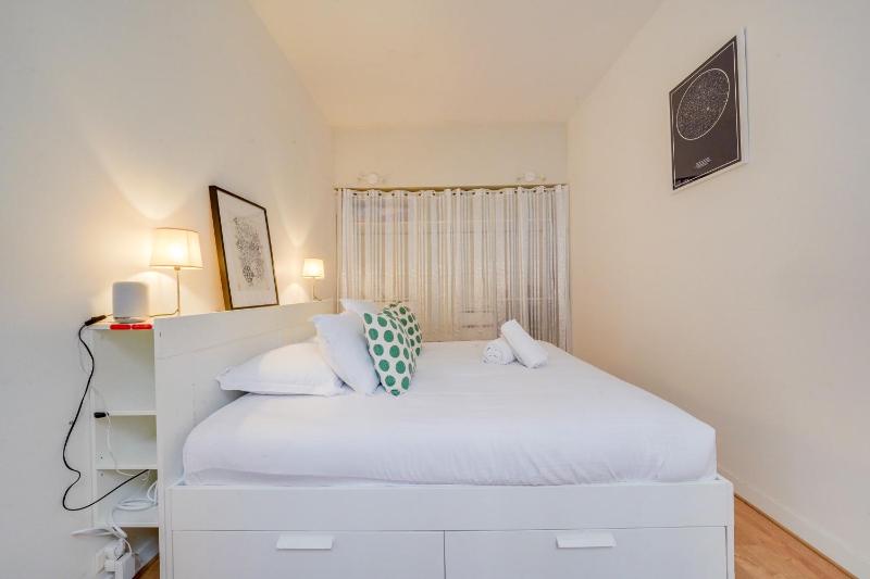 L'Eclat Bordelais - Appt au coeur de Bordeaux - image 15