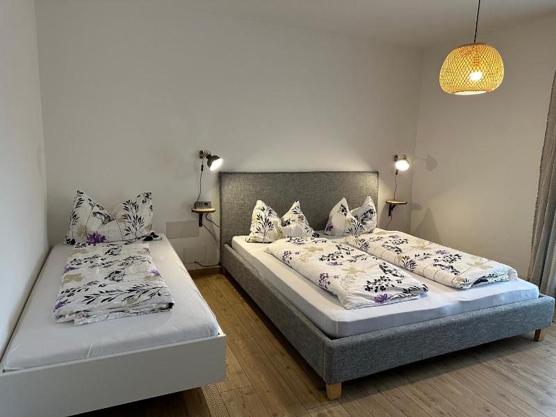 Standard Triple Room image 1
