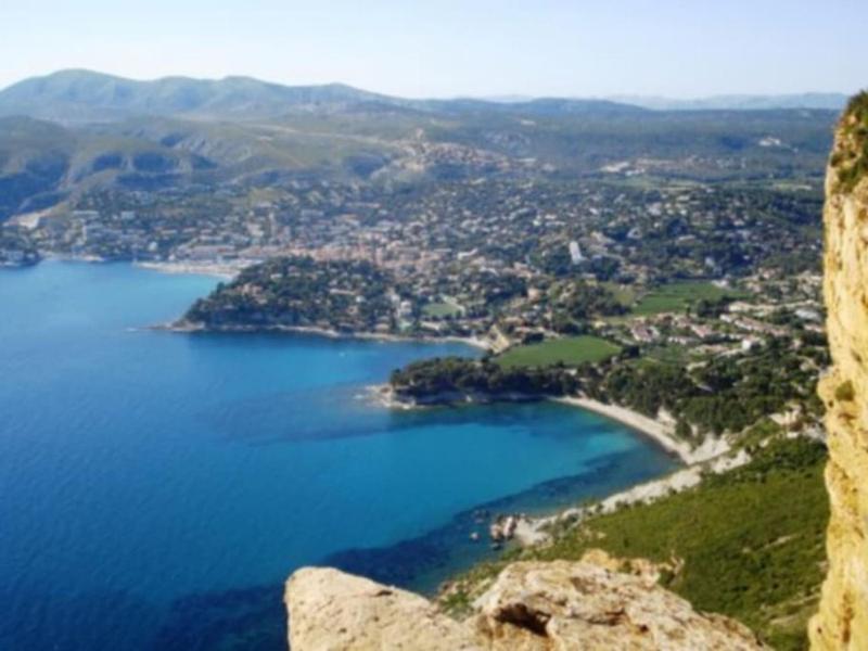 Super Cassis Paradis 8p piscine vue mer - image 13