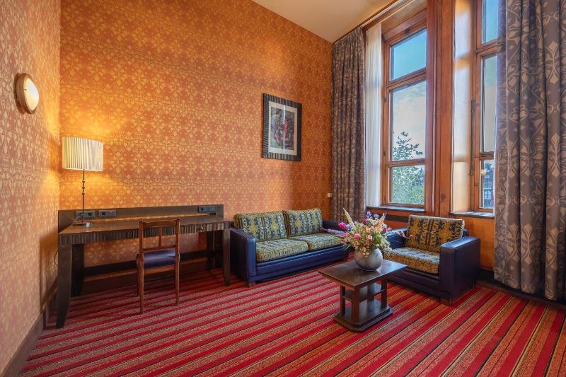 Junior Suite image 4