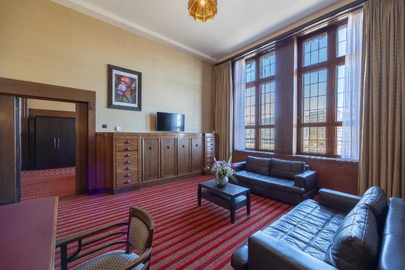 Suite image 3