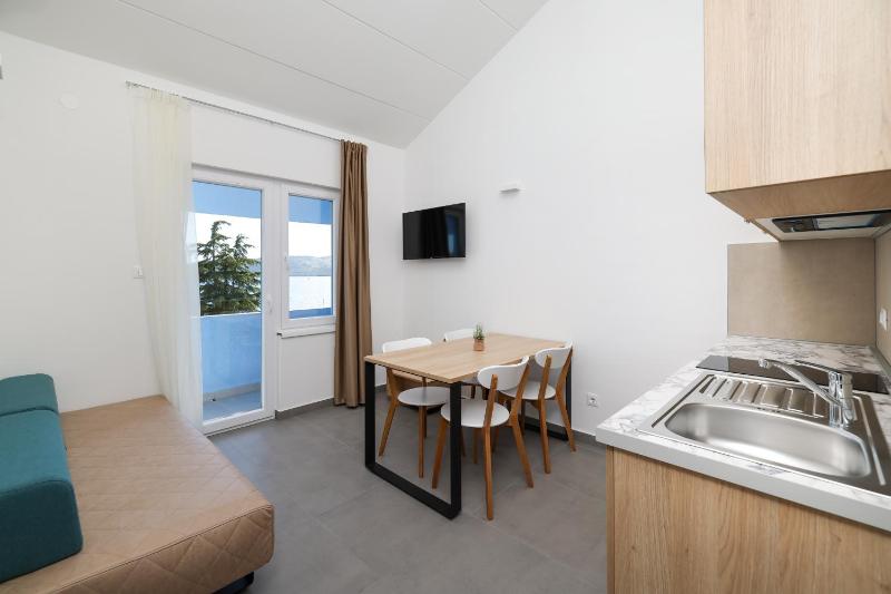 Sea Side Superior Two-Bedroom Apartment with Balcony image 4