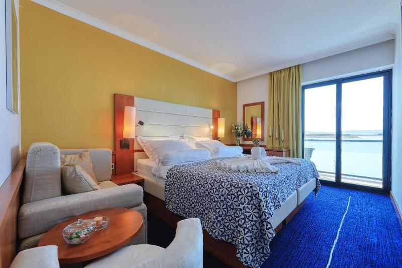 Suite image 3