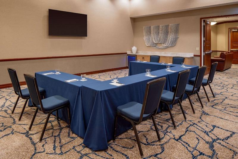 Hilton San Antonio Hill Country - image 31