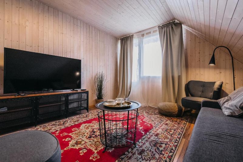 Deluxe Double Room with Balcony and Sea View image 2