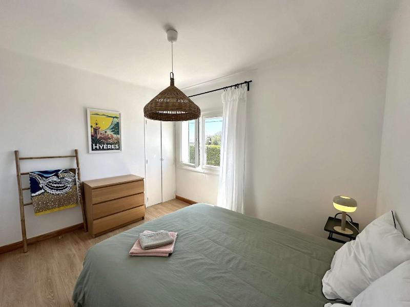 La Tancade villa pour 8 personnes avec vue mer à 5 minutes de la plage de L'Almanarre à Hyères - image 37