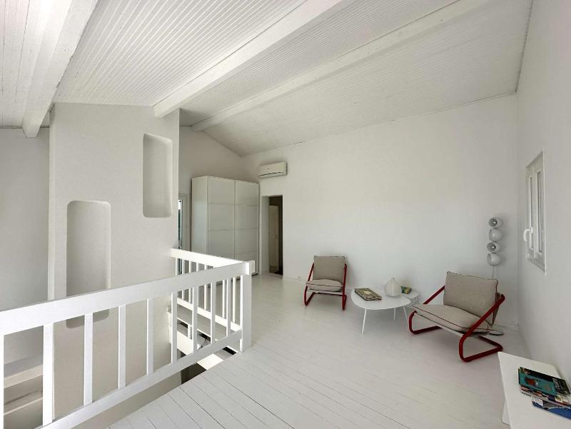 La Tancade villa pour 8 personnes avec vue mer à 5 minutes de la plage de L'Almanarre à Hyères - image 31