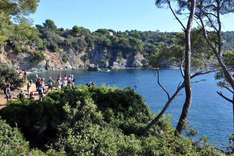 La Tancade villa pour 8 personnes avec vue mer à 5 minutes de la plage de L'Almanarre à Hyères - image 8