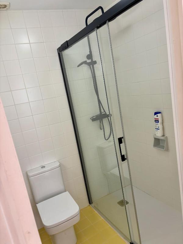Tradicional apartamento central de 2 camas dobles - image 12