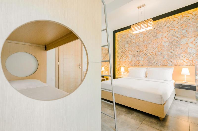 Deluxe One-Bedroom Apartment with Side Sea View (2 Adults & 2 Children) image 4