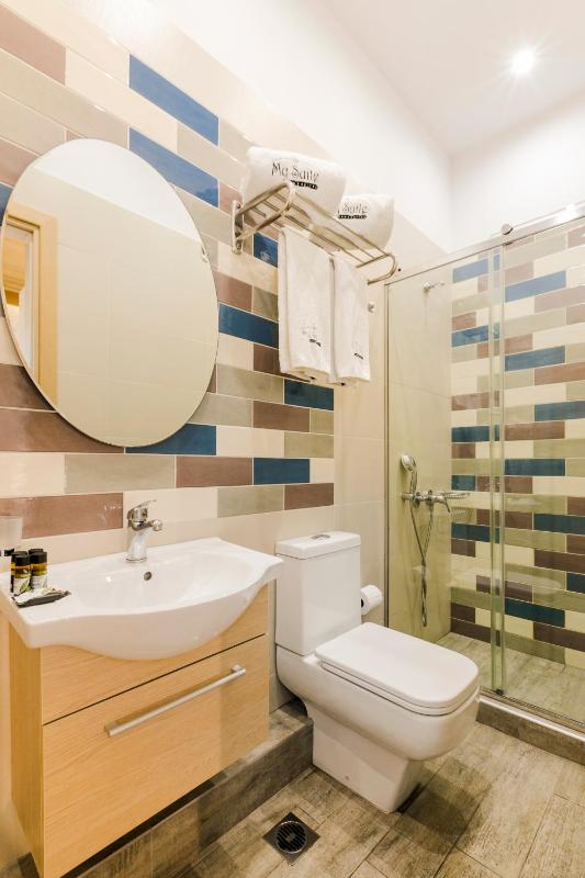Deluxe Studio with Castle View (2 adults)  image 3