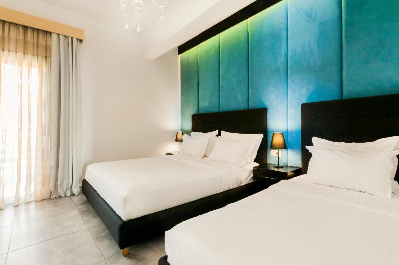 Deluxe Studio with Castle View (3 adults) image 1