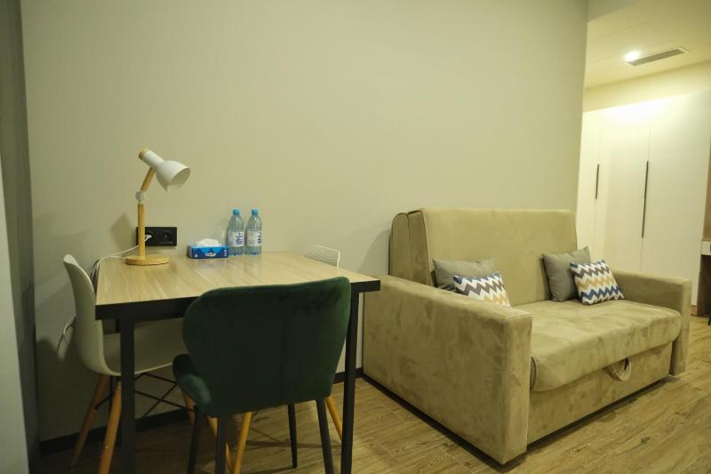 One-Bedroom Apartment image 4