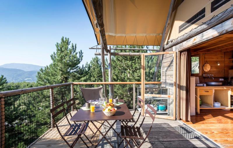 Chalet image 3