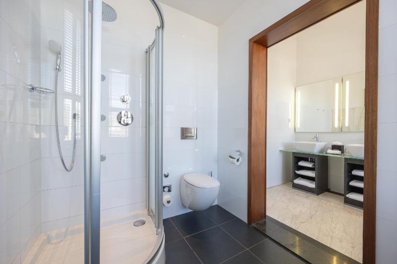 Suite image 2