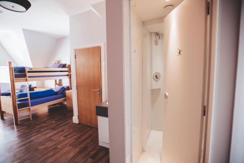 Quadruple Room image 1