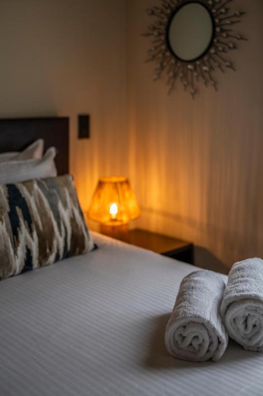 Standard Double or Twin Room image 3
